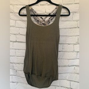 Lululemon tank